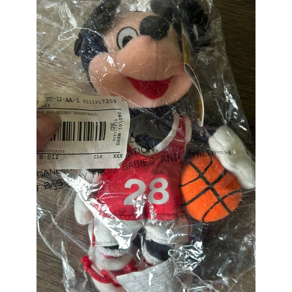 Sealed Vintage Basketball Mickey Mouse Bean Bag Plush Toy Disney‎ - Picture 4 of 8